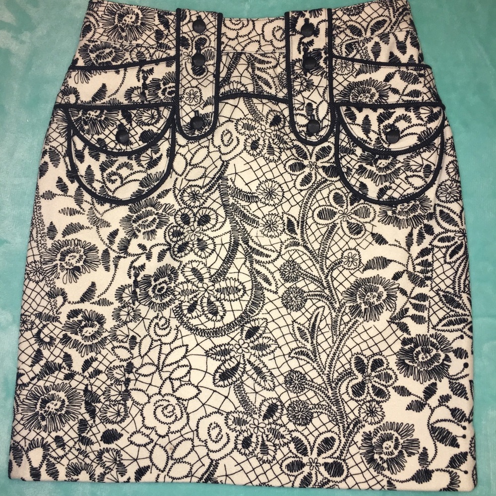 Gorgeous Etcetra Flower Pattern Skirt